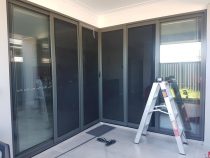 SECURITY SCREEN DOORS WINSOR 0451 001 060